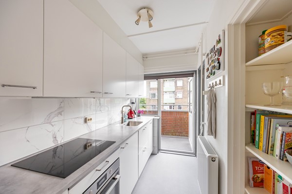 Medium property photo - Hyacinthstraat 43, 9713 XA Groningen
